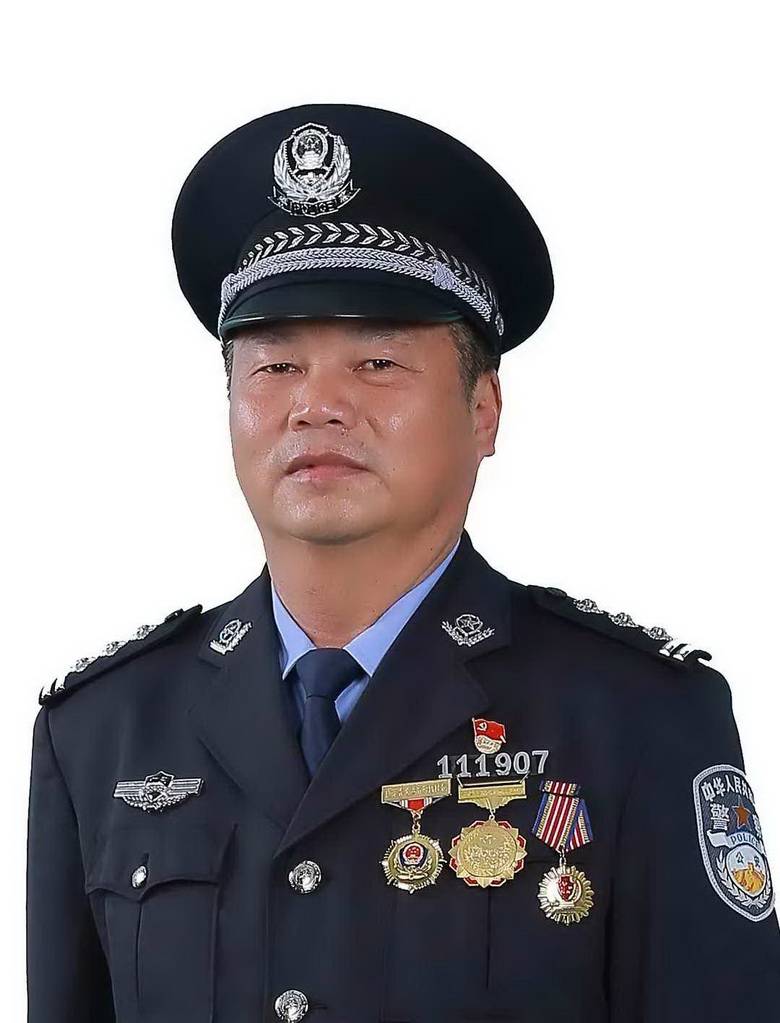 喜报！紫金民警张志灵荣获“全国优秀人民警察”称号(图1)